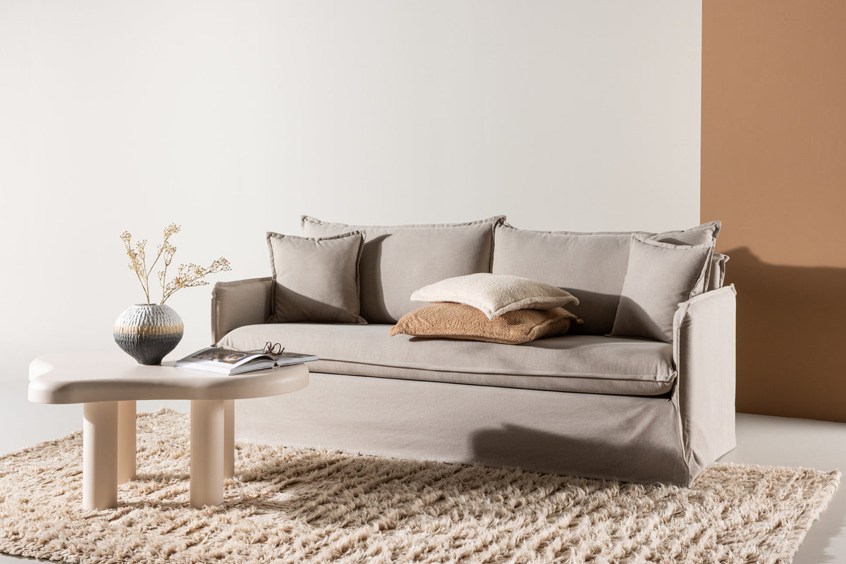 Nova 3-Seat Sofa in Schwarz Braun präsentiert im Onlineshop von KAQTU Design AG. 3er Sofa ist von Venture Home