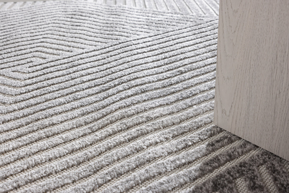 Aron Teppich in Grau präsentiert im Onlineshop von KAQTU Design AG. Teppich ist von Venture Home