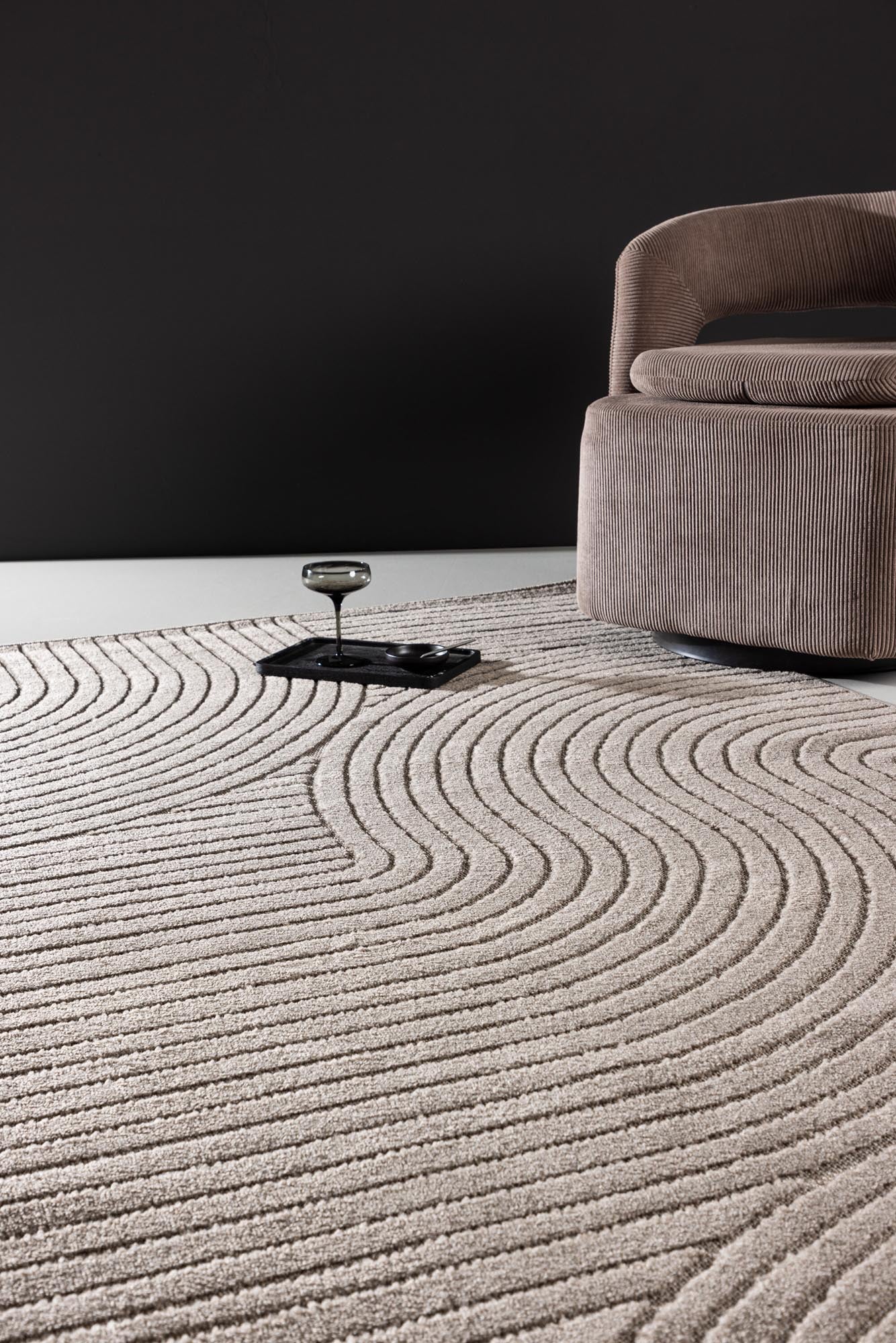 Vince Teppich in Braun präsentiert im Onlineshop von KAQTU Design AG. Teppich ist von Venture Home