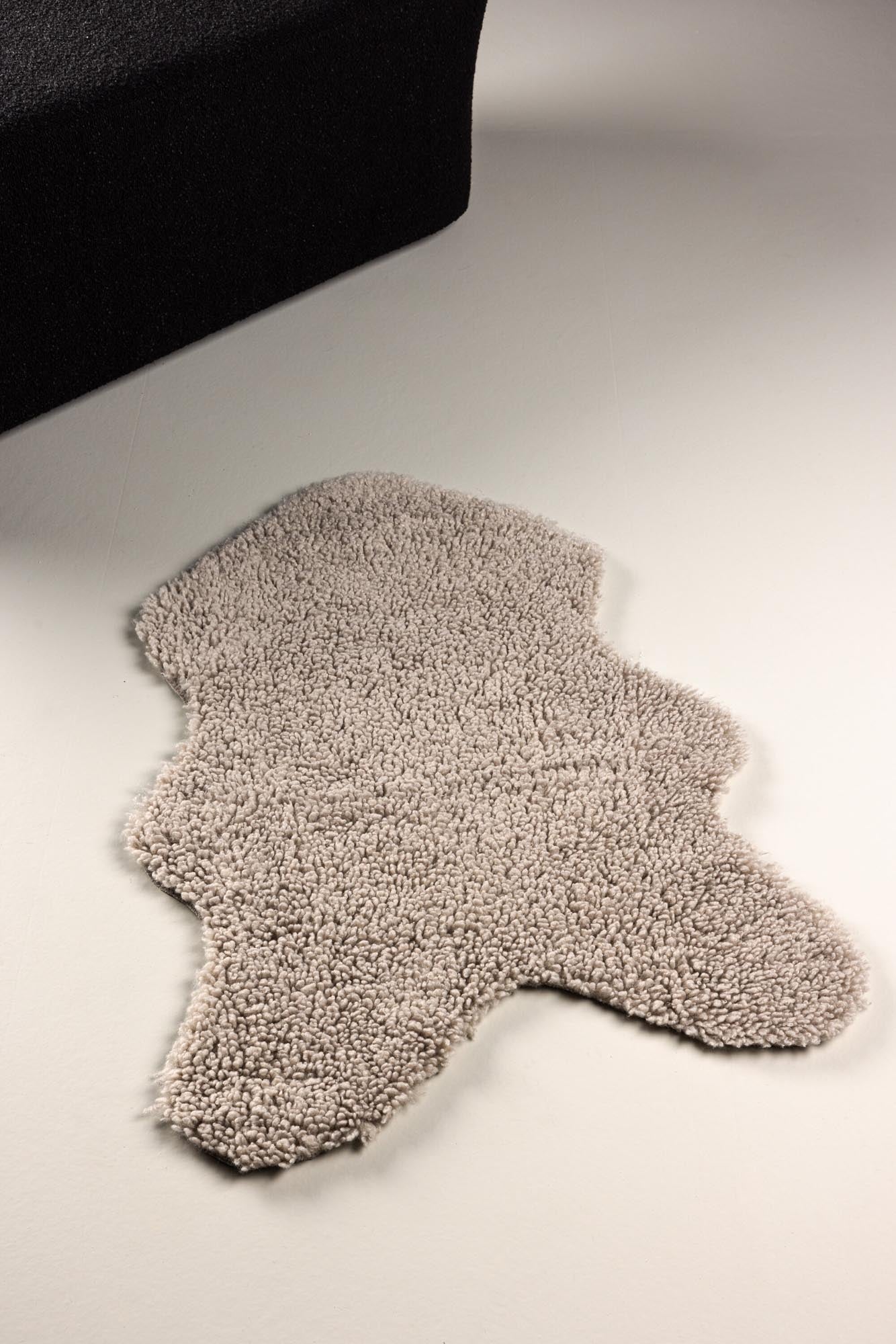 Katy Throw: Elegante Kuscheldecke von Venture Home, 90x60 cm.