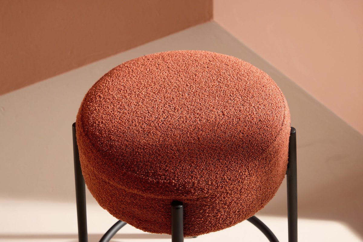 Tucson Barstuhl in Rot präsentiert im Onlineshop von KAQTU Design AG. Barhocker ist von Venture Home