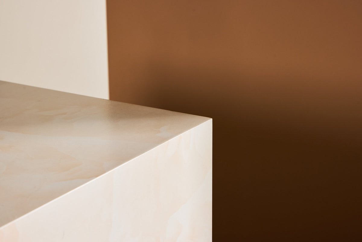 York Sofatisch in Gelb präsentiert im Onlineshop von KAQTU Design AG. Beistelltisch ist von Venture Home