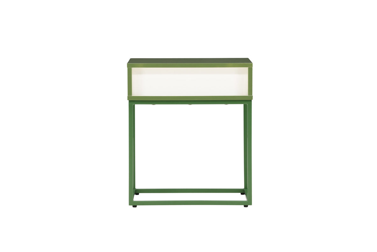 Bakal Nachttisch in Grün präsentiert im Onlineshop von KAQTU Design AG. Beistelltisch ist von Venture Home
