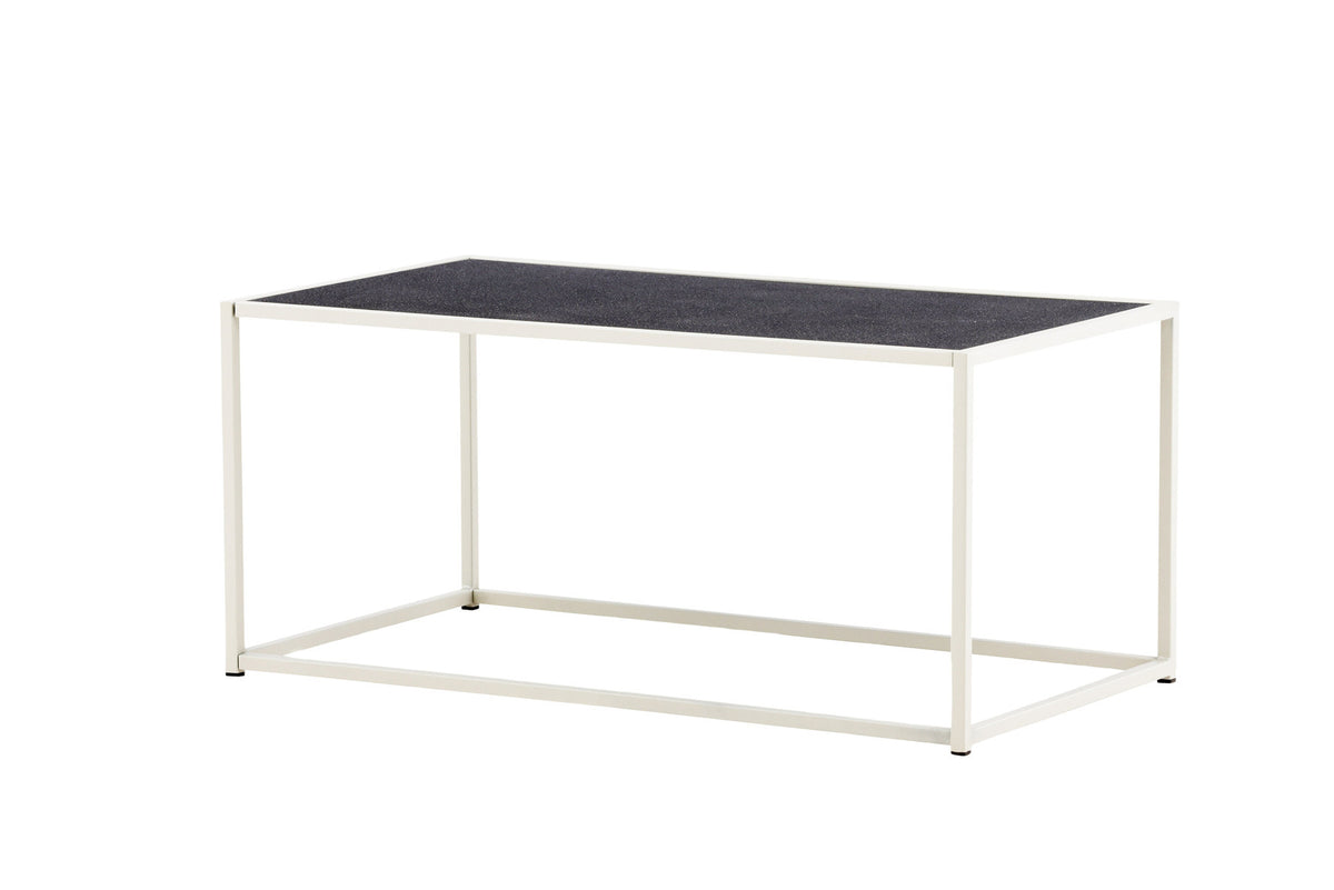 Siaton Beistelltisch in Grau präsentiert im Onlineshop von KAQTU Design AG. Beistelltisch Outdoor ist von Venture Home