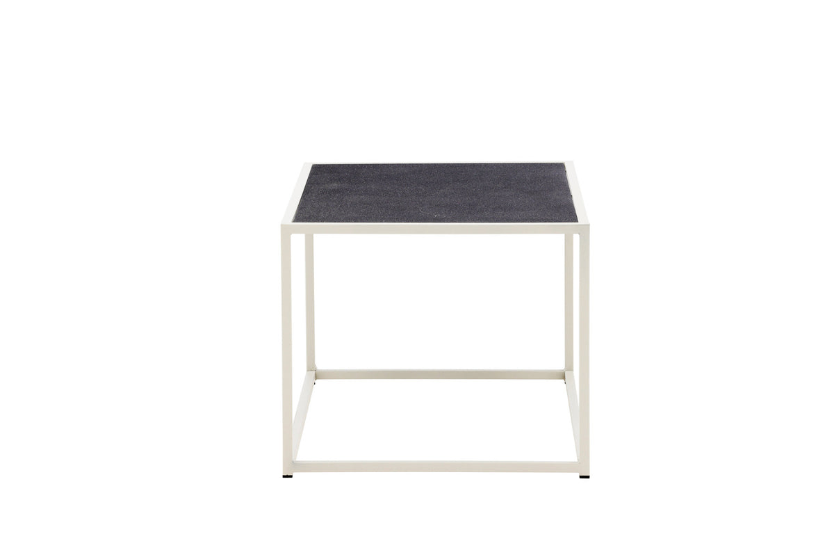 Siaton Beistelltisch in Grau präsentiert im Onlineshop von KAQTU Design AG. Beistelltisch Outdoor ist von Venture Home