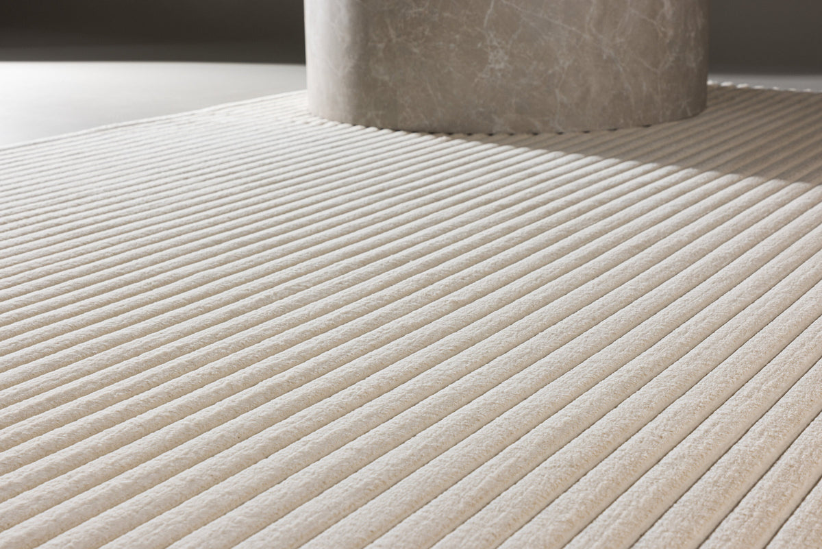 Miller Teppich in Cremefarben präsentiert im Onlineshop von KAQTU Design AG. Teppich ist von Venture Home