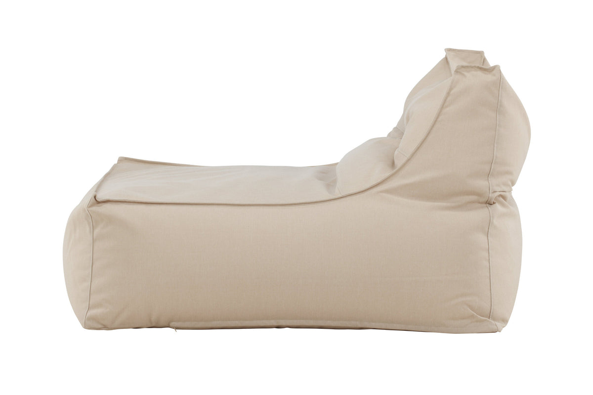 Redang Lounge Stuhl in Beige präsentiert im Onlineshop von KAQTU Design AG. Outdoor-Sessel ist von Venture Home