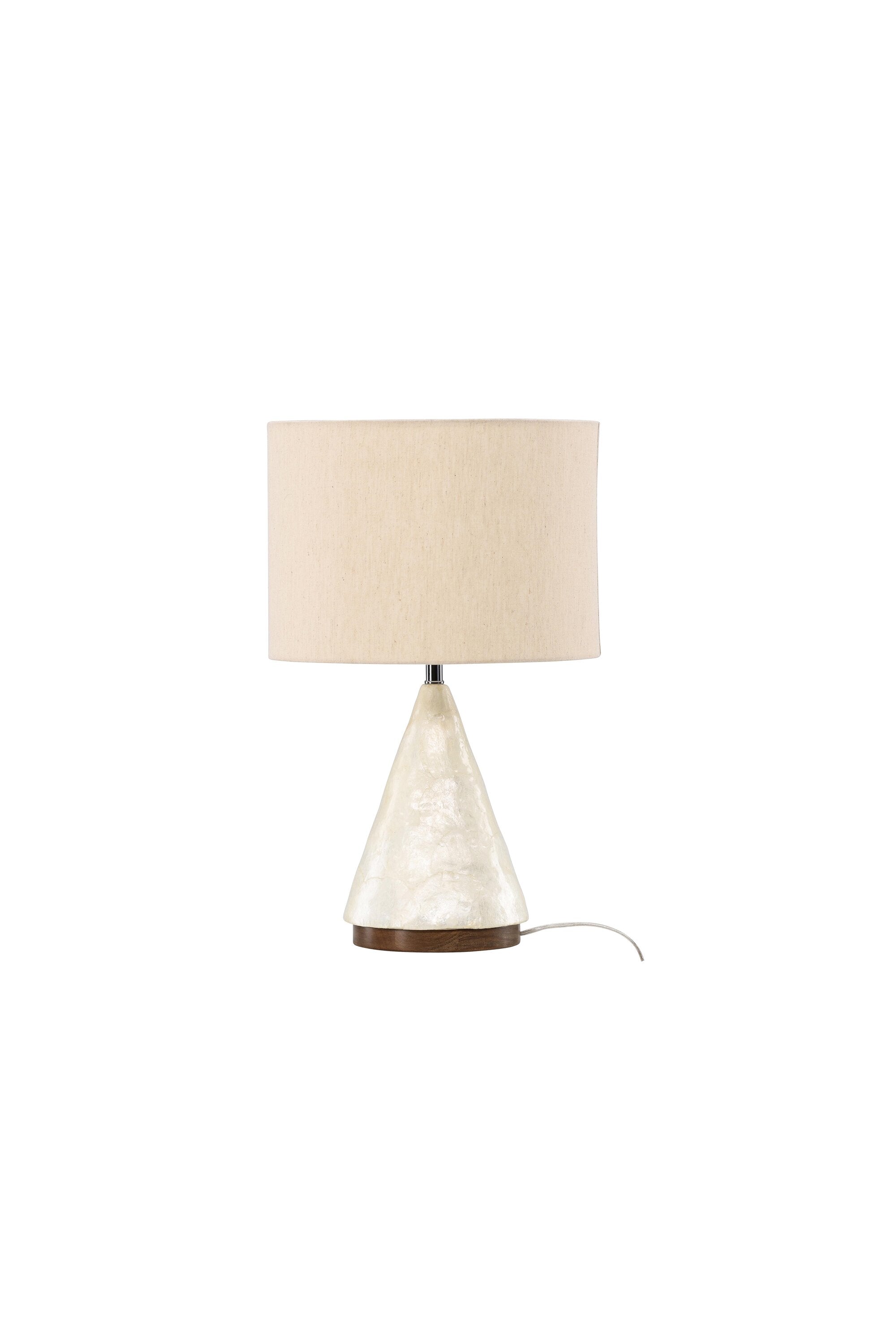 Donsö Tischleuchte ⌀35 in Capiz / Natural präsentiert im Onlineshop von KAQTU Design AG. Tischleuchte ist von Vind