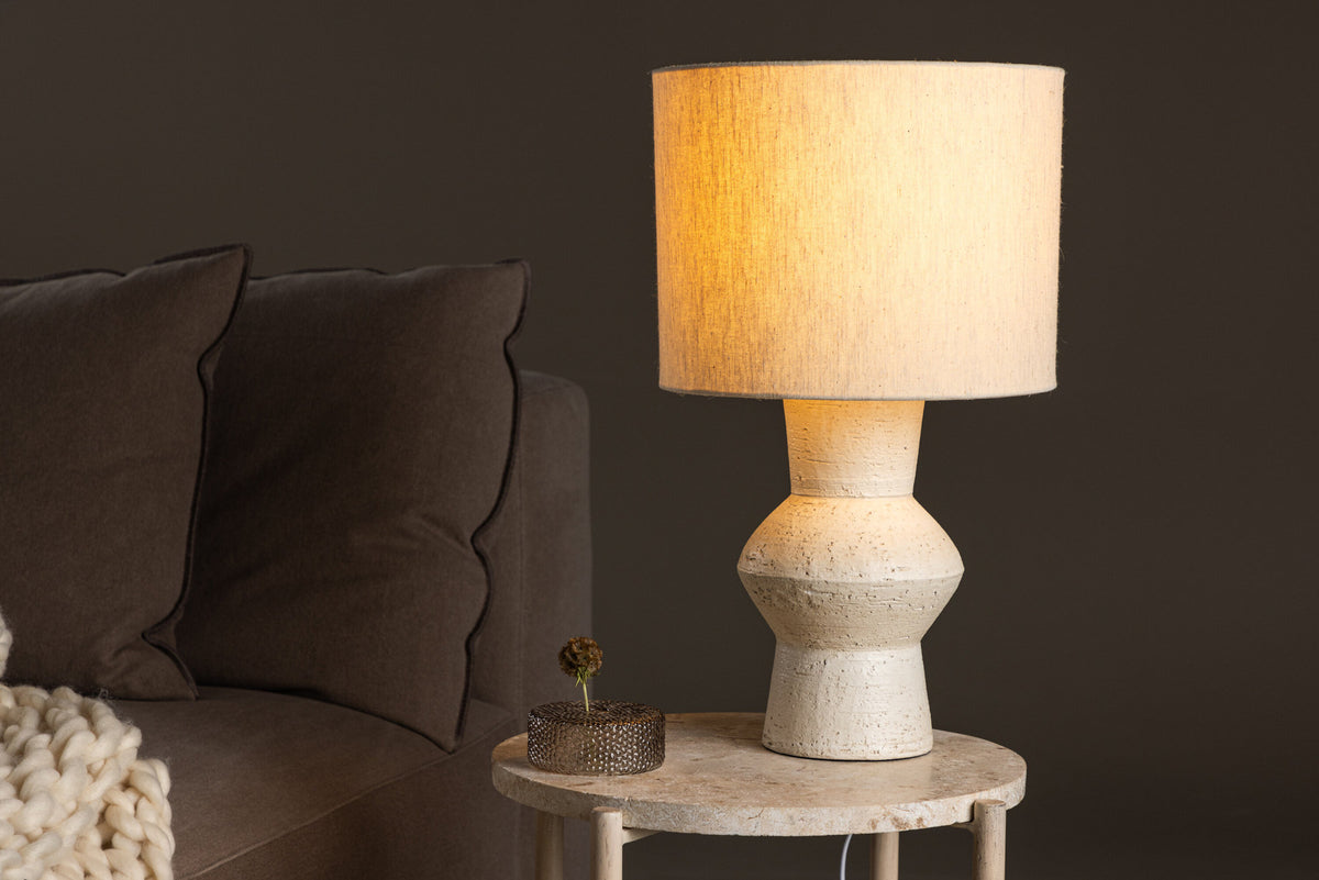 Valön Tischleuchte ⌀30 in Terracotta / Ivory Jute präsentiert im Onlineshop von KAQTU Design AG. Tischleuchte ist von Vind