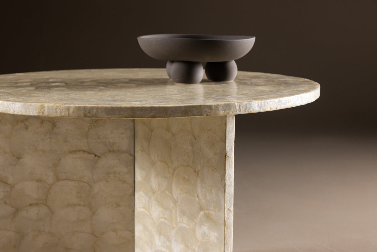 Smögen Sofatisch in Capiz / Natural präsentiert im Onlineshop von KAQTU Design AG. Beistelltisch ist von Vind