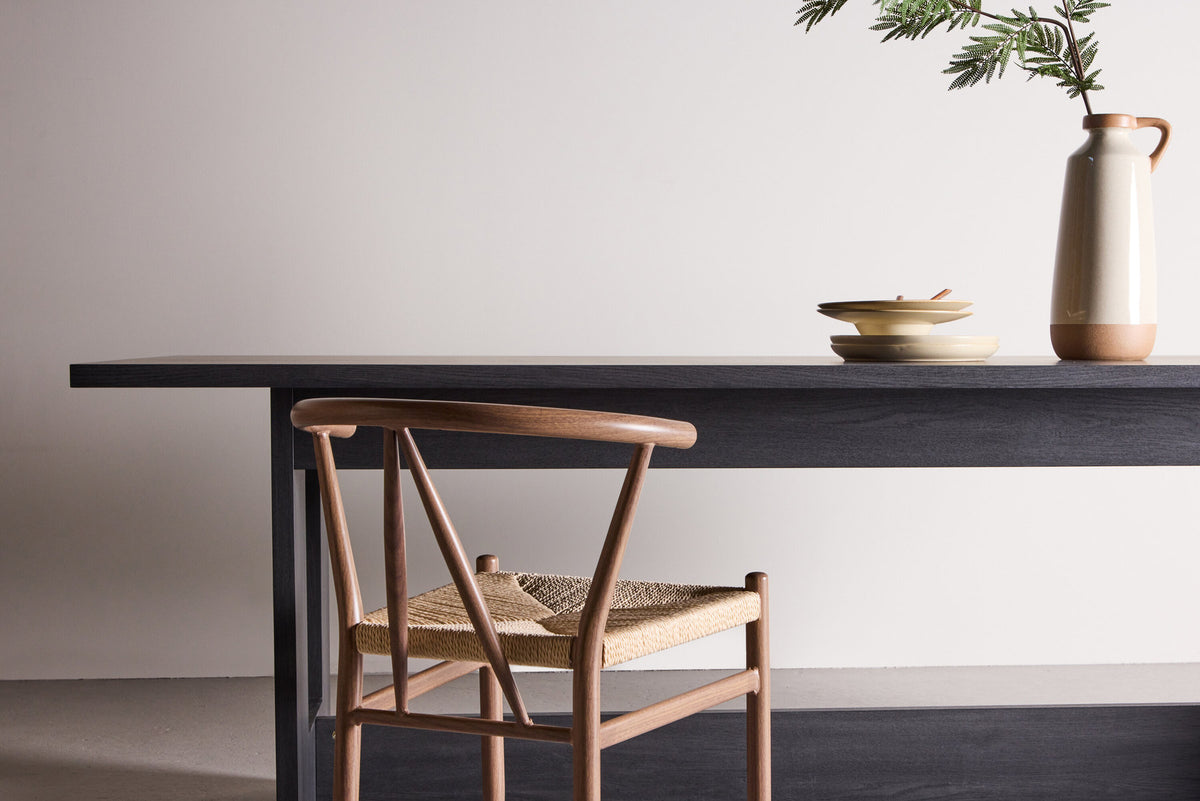 Esstisch Milly in Schwarz präsentiert im Onlineshop von KAQTU Design AG. Esstisch ist von Venture Home