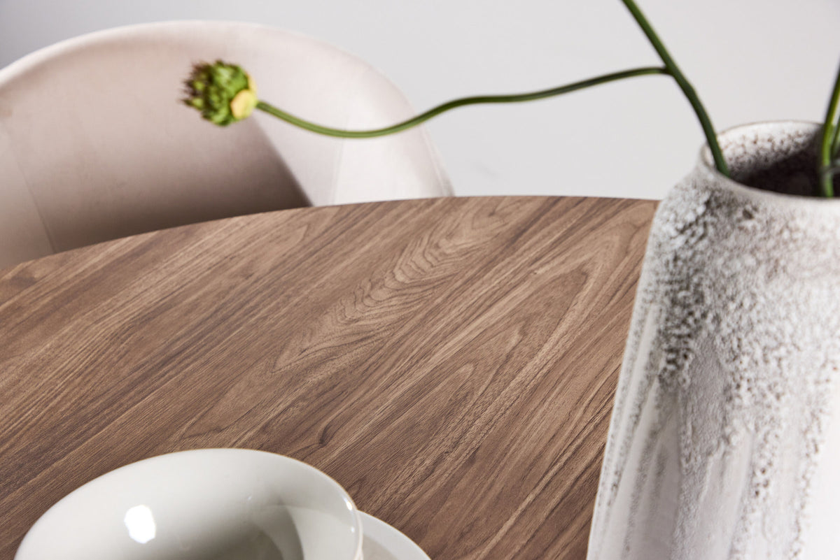 Lanzo Esstisch in Natur präsentiert im Onlineshop von KAQTU Design AG. Esstisch ist von Venture Home