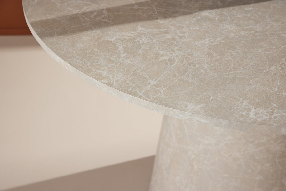 Lanzo Esstisch in Beige präsentiert im Onlineshop von KAQTU Design AG. Esstisch ist von Venture Home