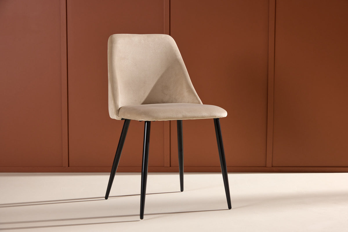 Nacht Esszimmerstuhl in Beige präsentiert im Onlineshop von KAQTU Design AG. Stuhl ist von Venture Home