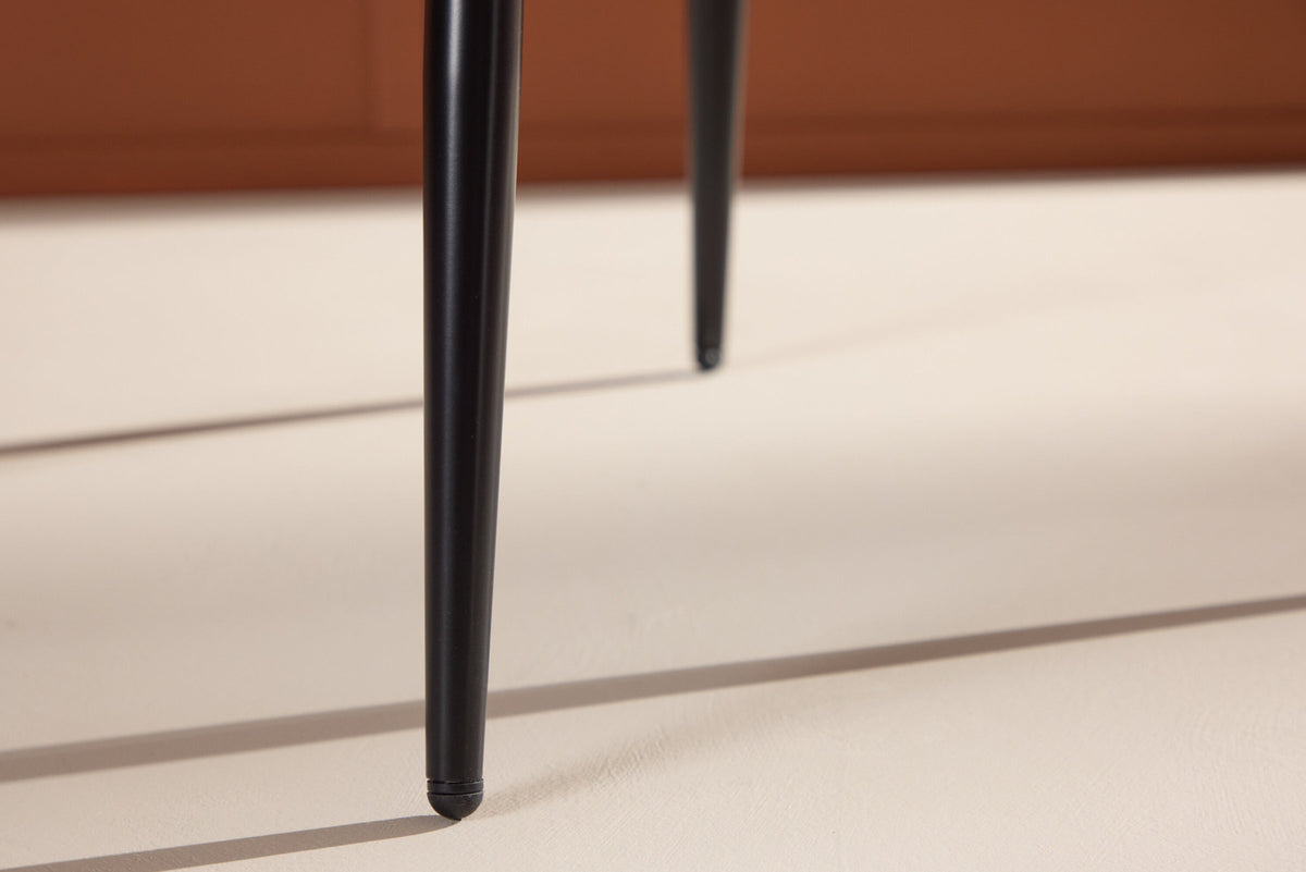 Nacht Esszimmerstuhl in Beige präsentiert im Onlineshop von KAQTU Design AG. Stuhl ist von Venture Home
