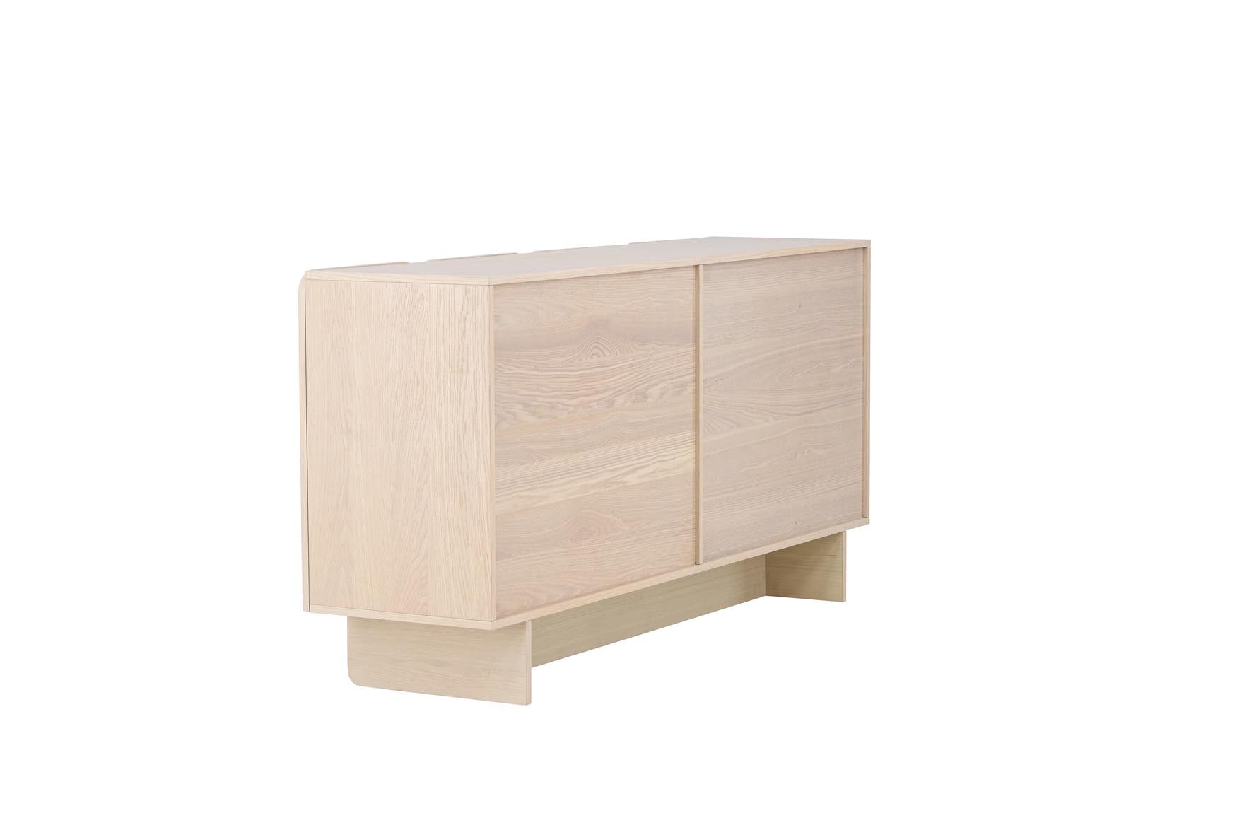 Entdecken Sie das Tyresö Sideboard 160x45 cm von Vind – ein stilvolles Möbelstück, das Funktionalität und modernes Design vereint.