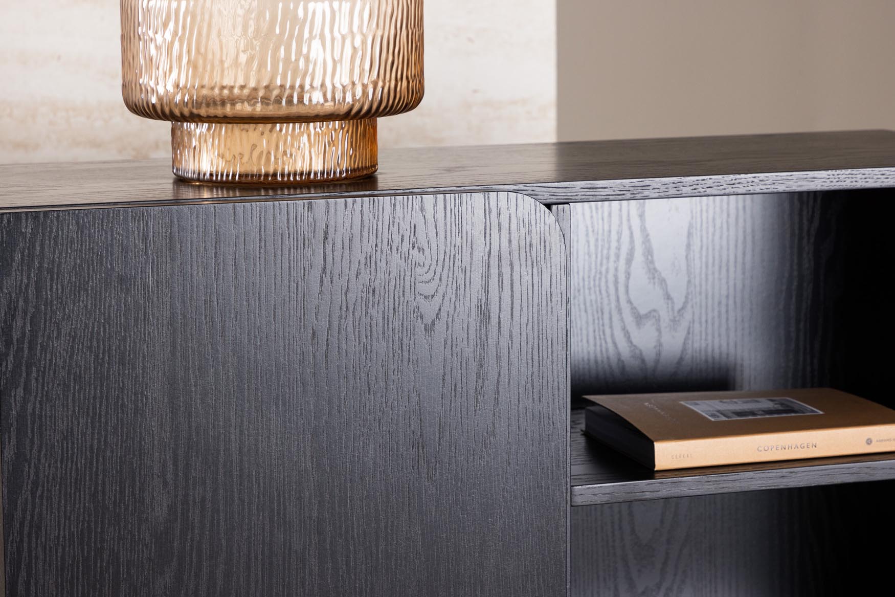 Tyresö Cabinet 80x110 cm von Vind: Modernes Design aus MDF.