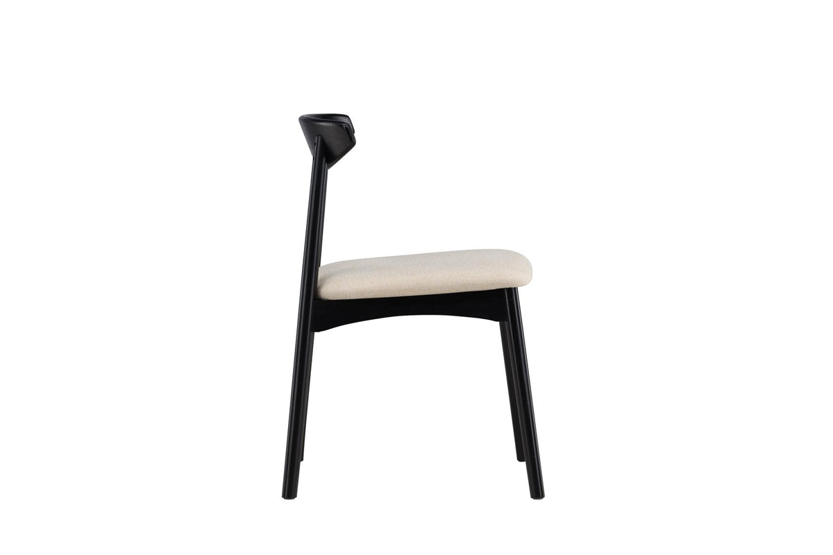 Ven Stuhl in Black präsentiert im Onlineshop von KAQTU Design AG. Esstisch ist von Vind