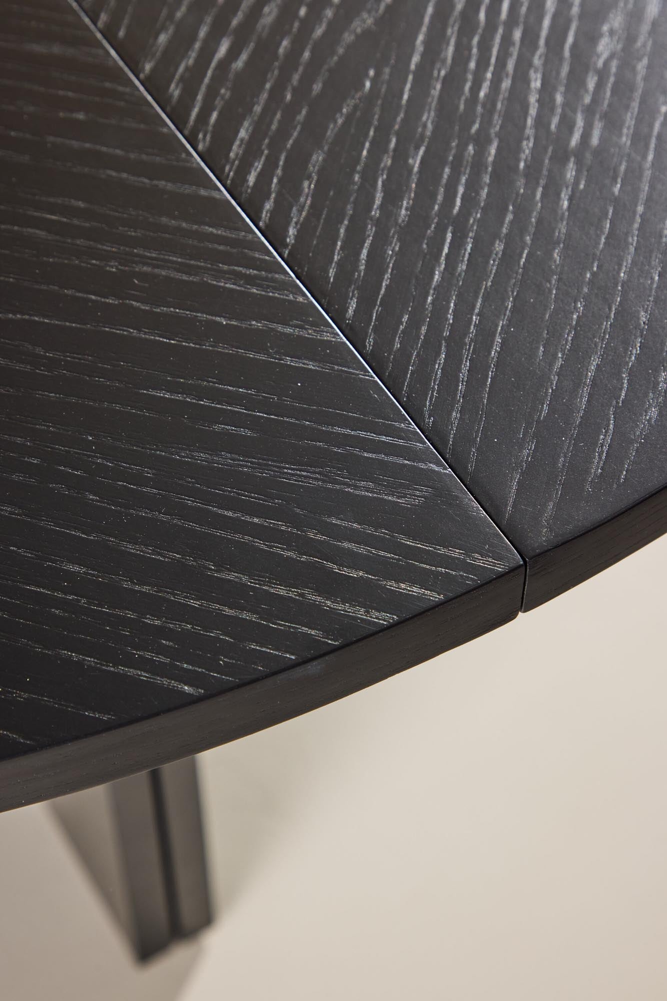 Moderner Esstisch Strada von Venture Home, rechteckig, stilvoll und robust, ideal für Küche oder Esszimmer, zeitloses Design.