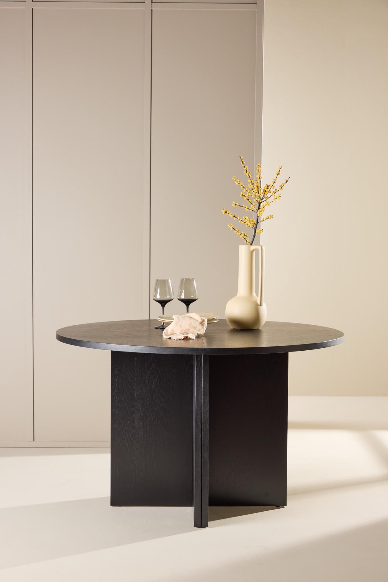 Moderner Esstisch Strada von Venture Home, rechteckig, stilvoll und robust, ideal für Küche oder Esszimmer, zeitloses Design.