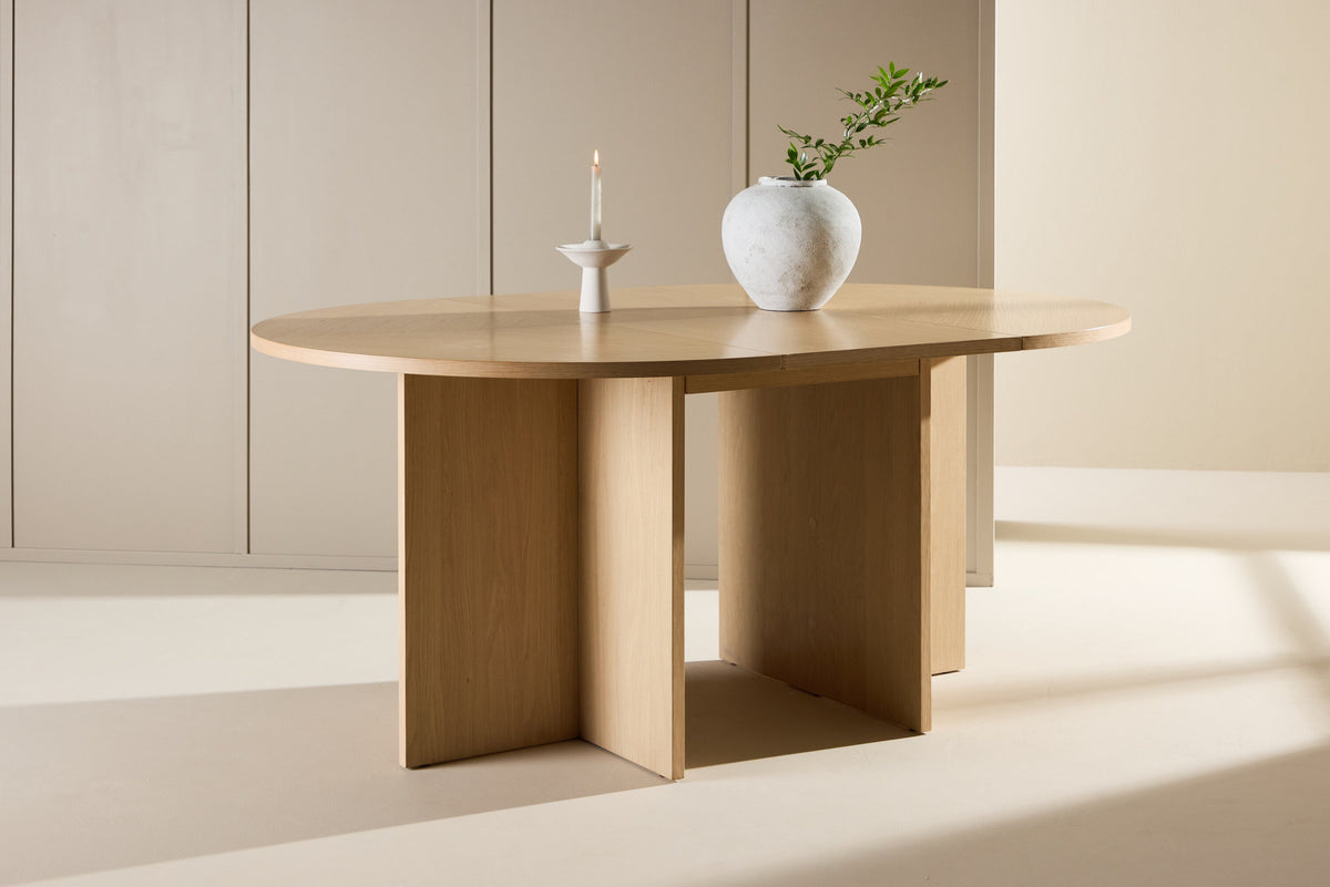 Rechteckiger Esstisch Strada in Whitewash präsentiert im Onlineshop von KAQTU Design AG. Esstisch ist von Venture Home