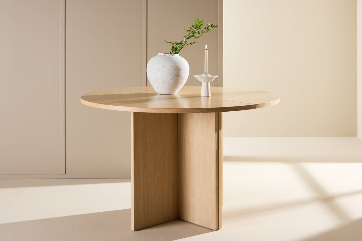 Rechteckiger Esstisch Strada in Whitewash präsentiert im Onlineshop von KAQTU Design AG. Esstisch ist von Venture Home