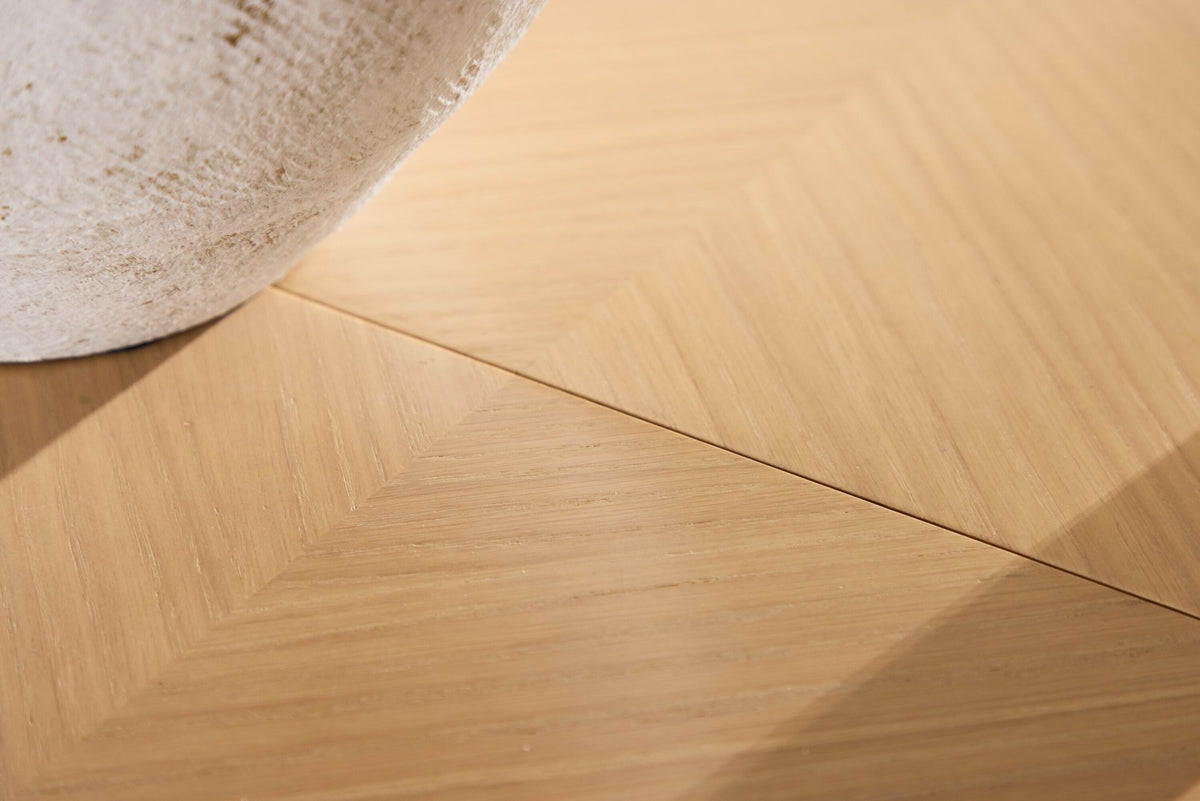 Rechteckiger Esstisch Strada in Whitewash präsentiert im Onlineshop von KAQTU Design AG. Esstisch ist von Venture Home