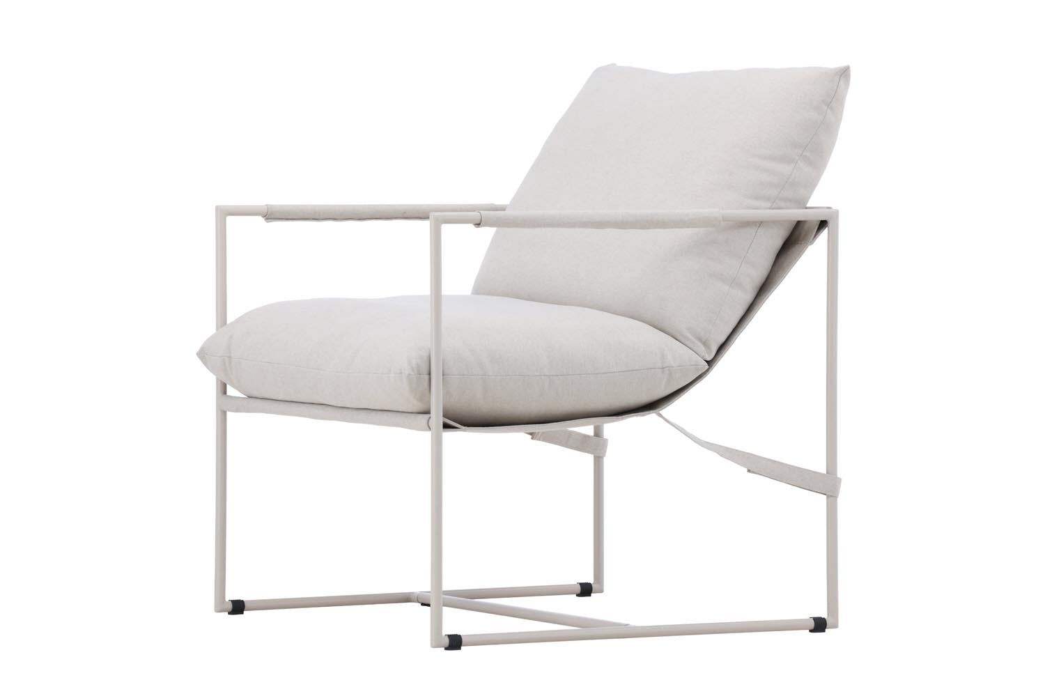 Joline Armlehnstuhl in Beige präsentiert im Onlineshop von KAQTU Design AG. Stuhl mit Armlehne ist von Venture Home