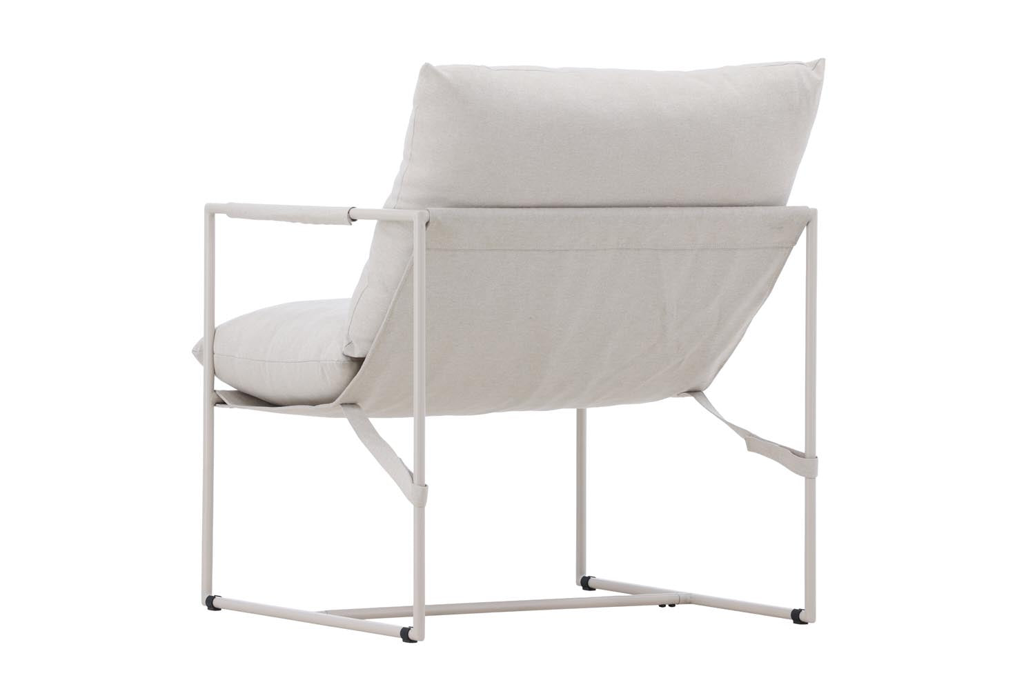 Joline Armlehnstuhl in Beige präsentiert im Onlineshop von KAQTU Design AG. Stuhl mit Armlehne ist von Venture Home