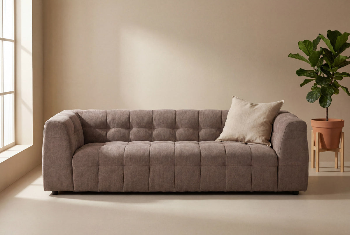Malou 3-Sitzer-Sofa in Braun präsentiert im Onlineshop von KAQTU Design AG. 3er Sofa ist von Venture Home