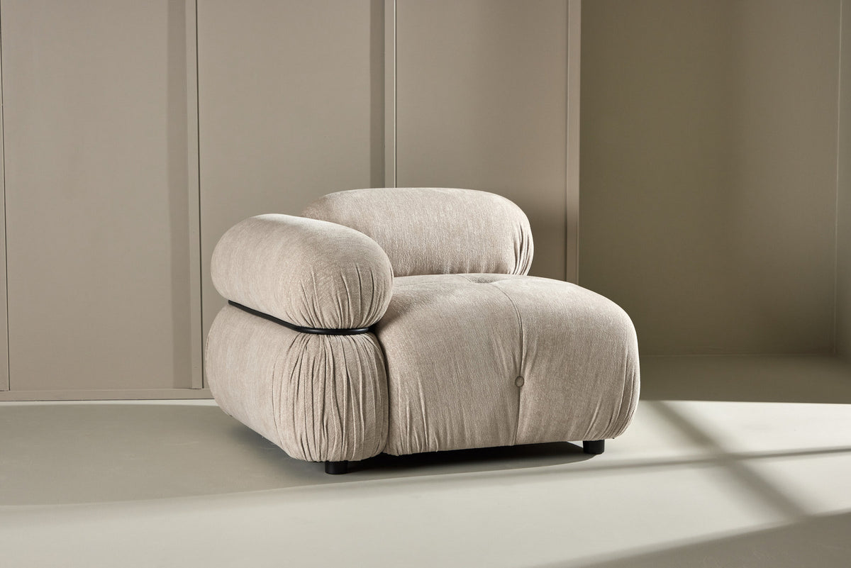Mika modulares Sofa Links in Beige präsentiert im Onlineshop von KAQTU Design AG. Modulares Sofa ist von Venture Home