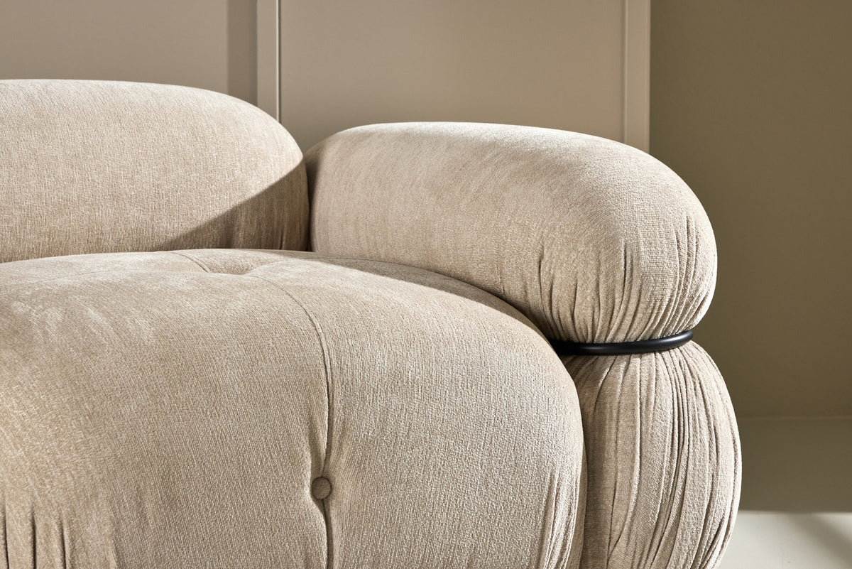 Mika modulares Sofa Rechts in Beige präsentiert im Onlineshop von KAQTU Design AG. Modulares Sofa ist von Venture Home