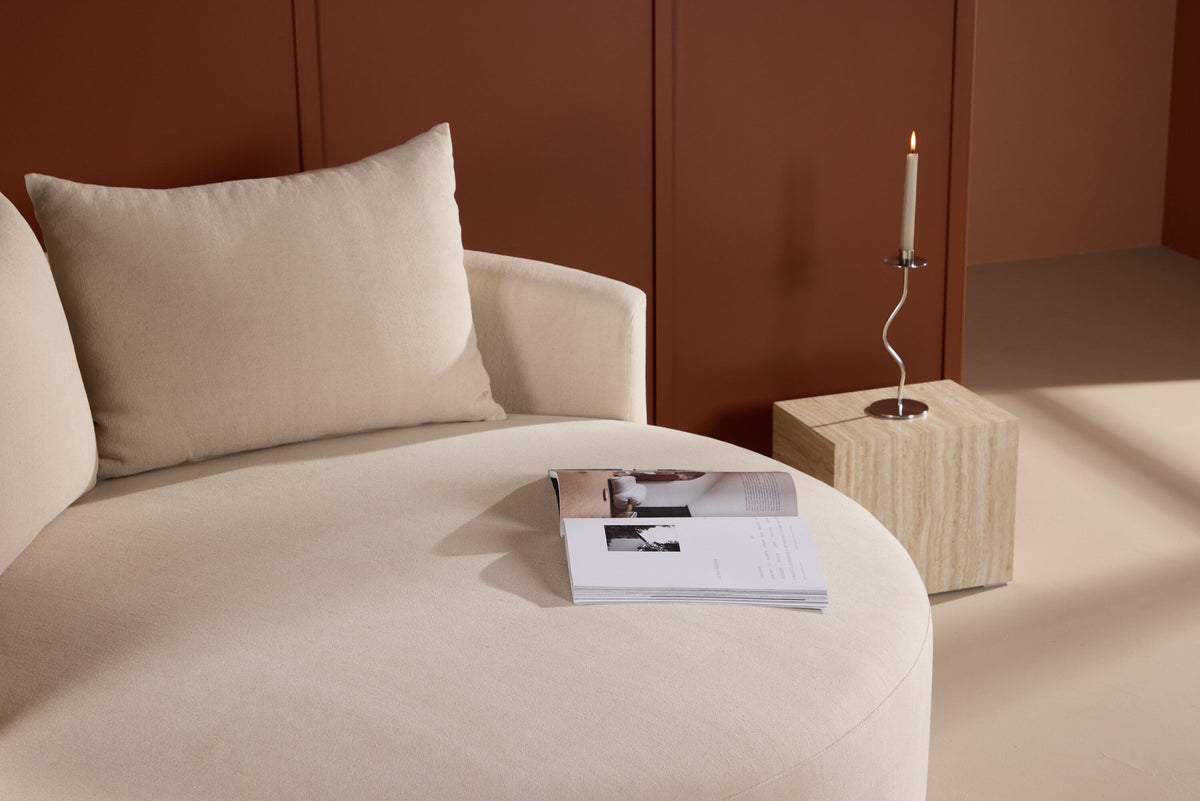 Kelso 3-Sitzer Sofa in Beige präsentiert im Onlineshop von KAQTU Design AG. 3er Sofa ist von Venture Home
