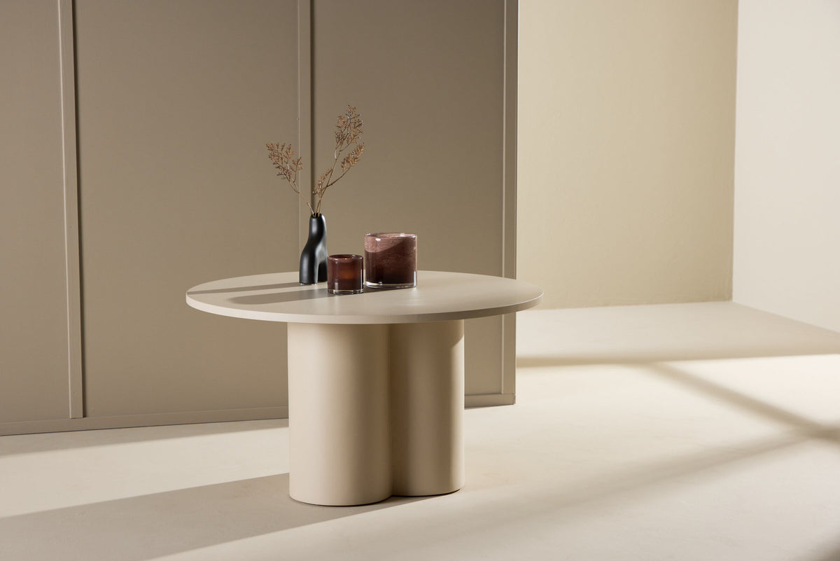 Olivia Coffee Tisch von Venture Home – Wohnbeispiel
