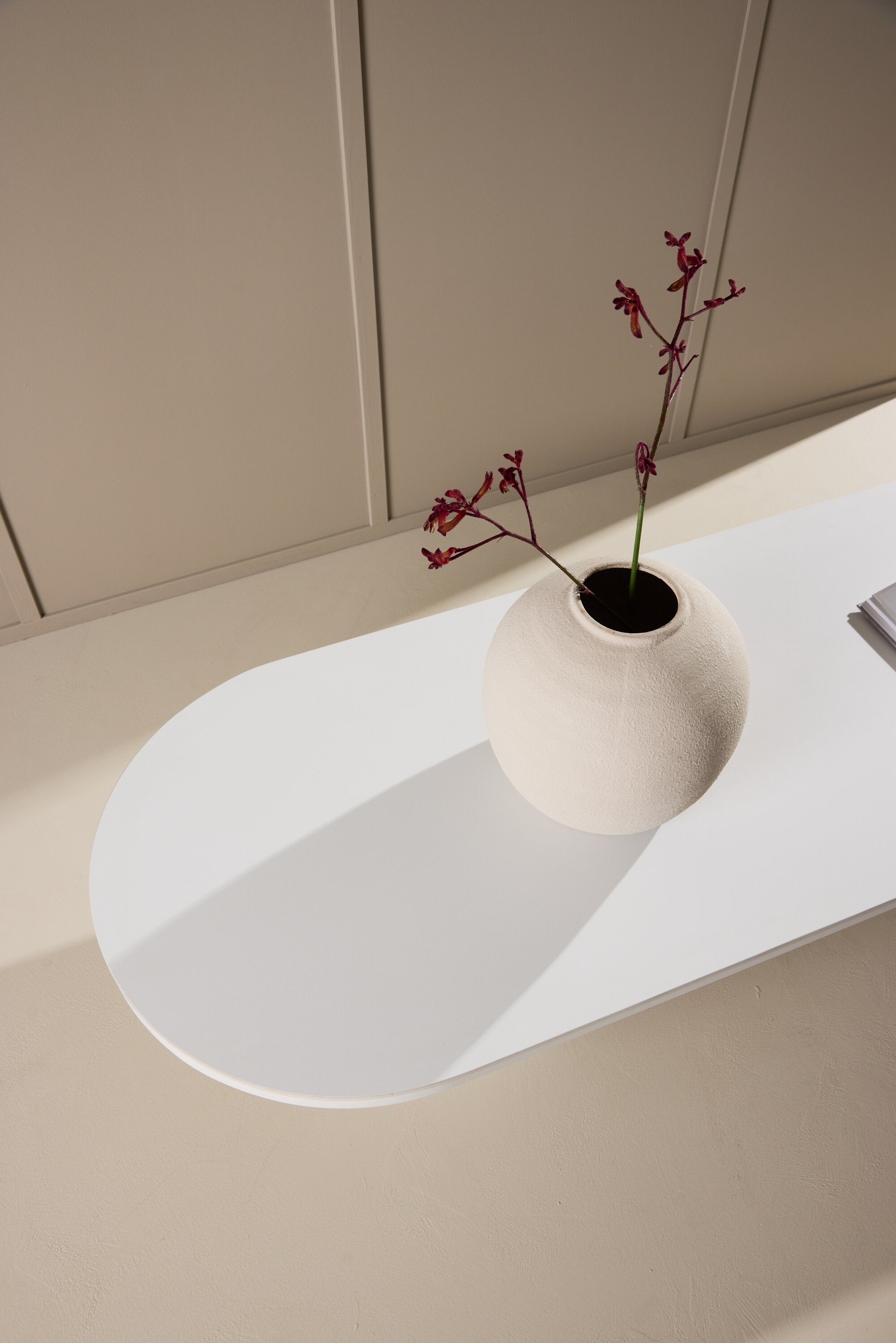 Narvik Sofatisch in Beige präsentiert im Onlineshop von KAQTU Design AG. Beistelltisch ist von Venture Home