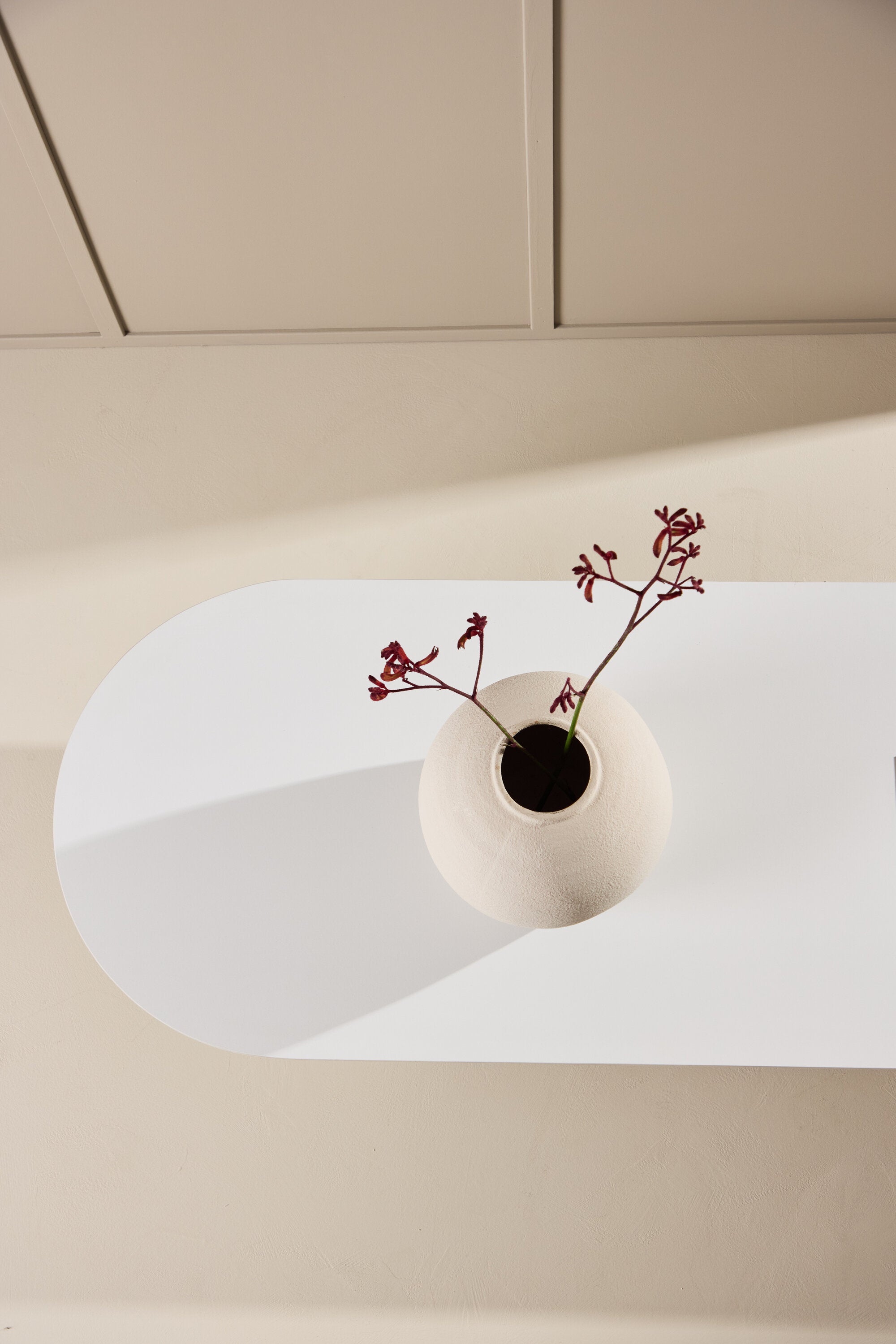 Narvik Sofatisch in Beige präsentiert im Onlineshop von KAQTU Design AG. Beistelltisch ist von Venture Home