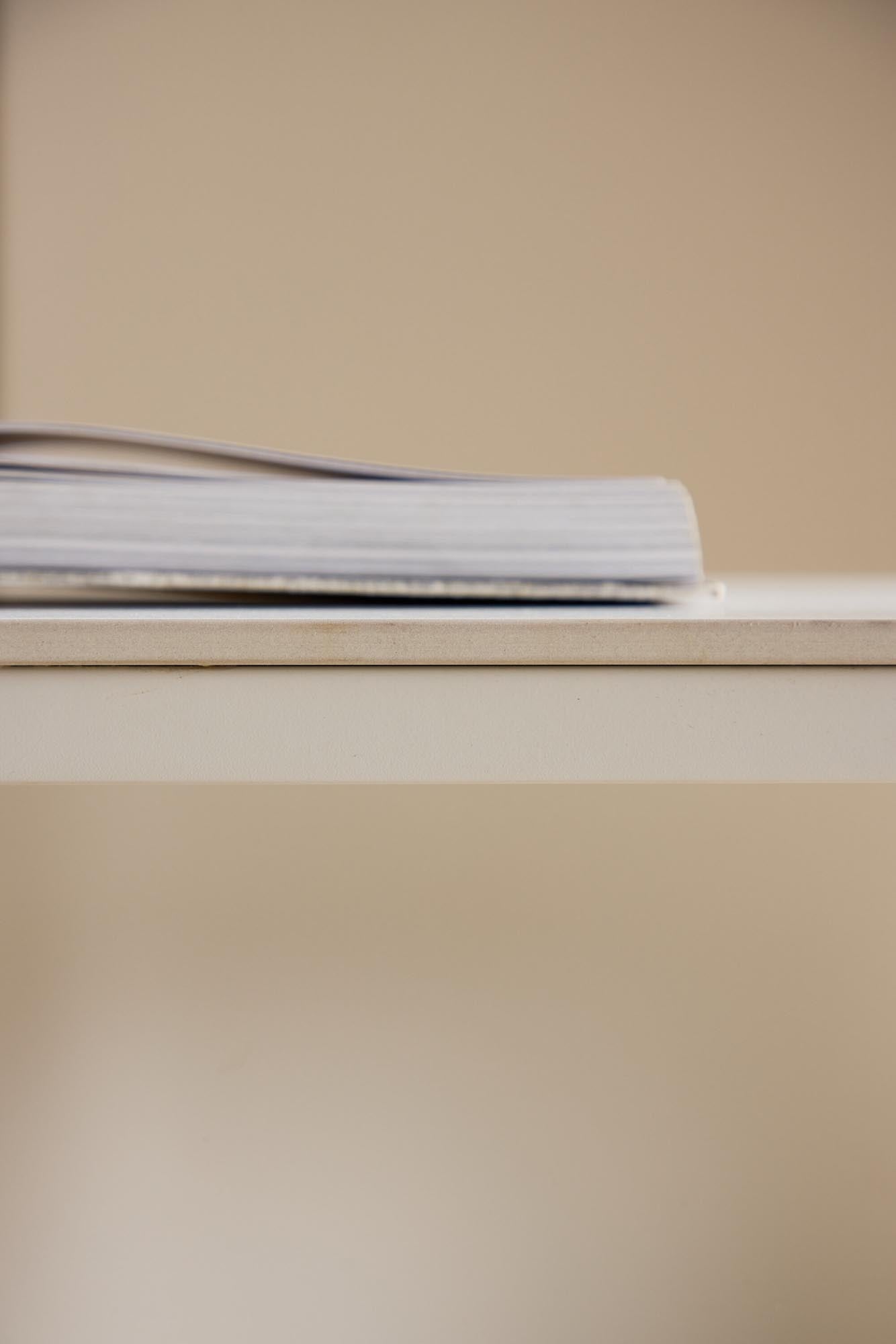 Eleganter Sofatisch Narvik von Venture Home, modernes Design, ideal für stilvolle und praktische Wohnräume.