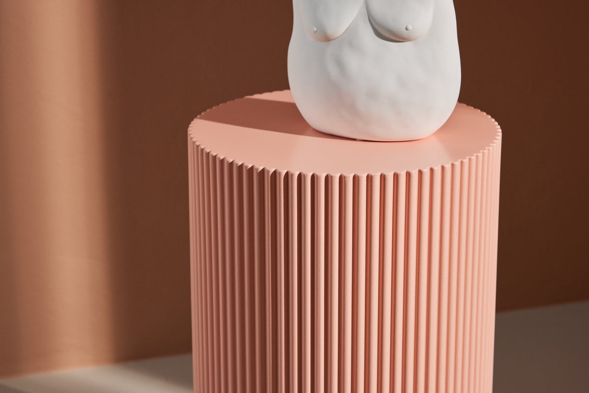 Lenox Beistelltisch in Peach präsentiert im Onlineshop von KAQTU Design AG. Beistelltisch ist von Venture Home