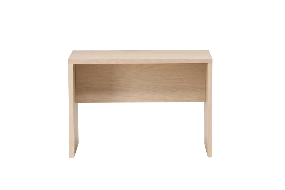 Juni Sofatisch in Whitewash präsentiert im Onlineshop von KAQTU Design AG. Beistelltisch ist von Venture Home