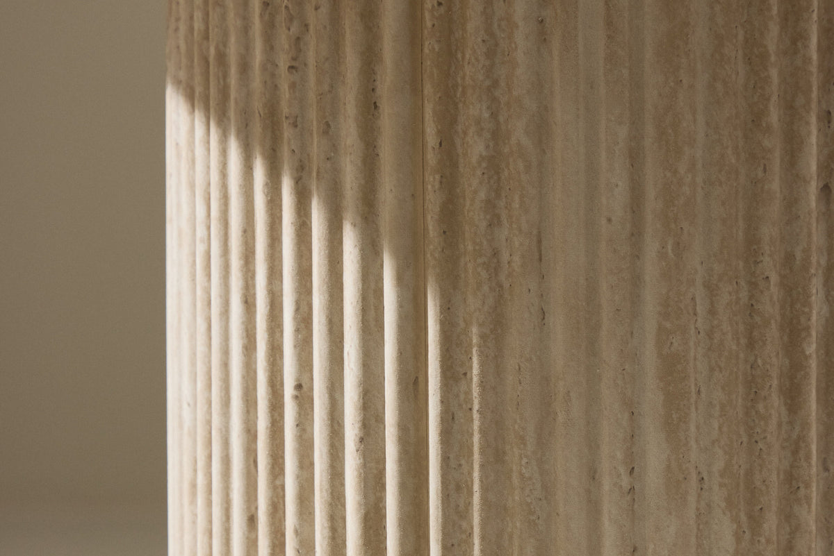 Härön Sofatisch ø50 in Beige präsentiert im Onlineshop von KAQTU Design AG. Beistelltisch ist von Venture Home