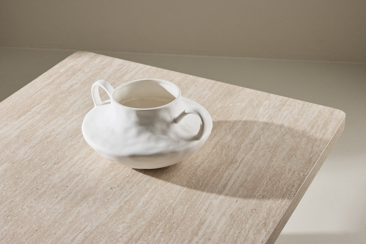 Qvart Sofatisch 80x80 in Beige präsentiert im Onlineshop von KAQTU Design AG. Beistelltisch ist von Venture Home