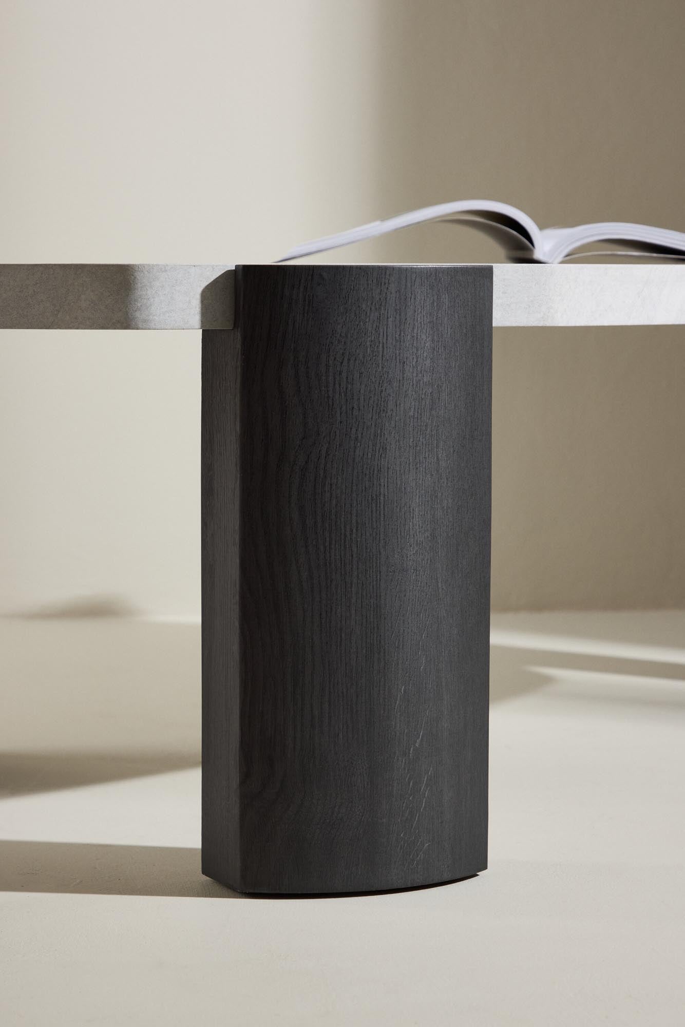 Moderner Sofatisch Kres von Venture Home, 125x70.5 cm, stilvolles Design, ideal für Wohnzimmer, hochwertige Materialien.