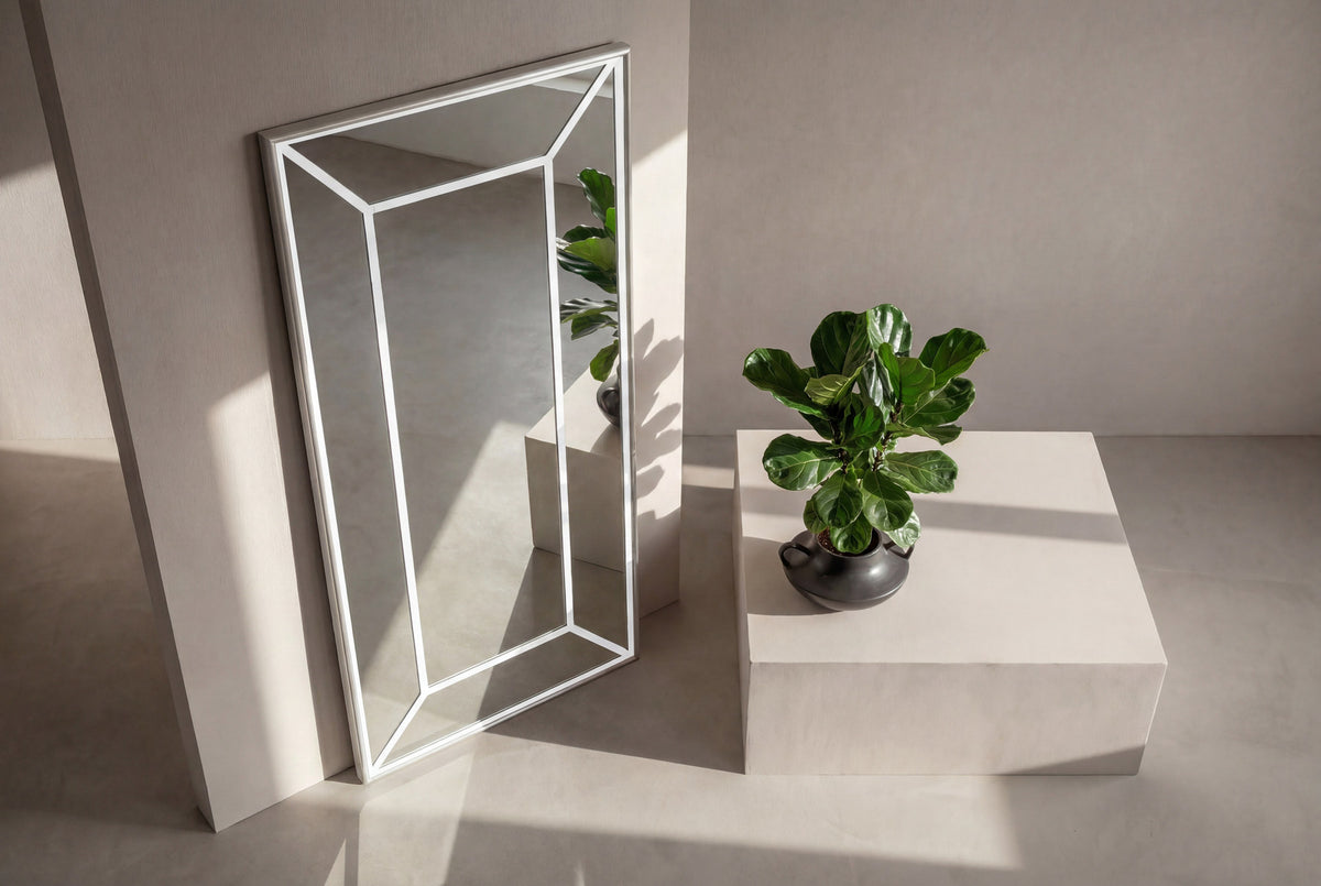 Lojf Grosser Spiegel in Klar präsentiert im Onlineshop von KAQTU Design AG. Spiegel ist von Venture Home