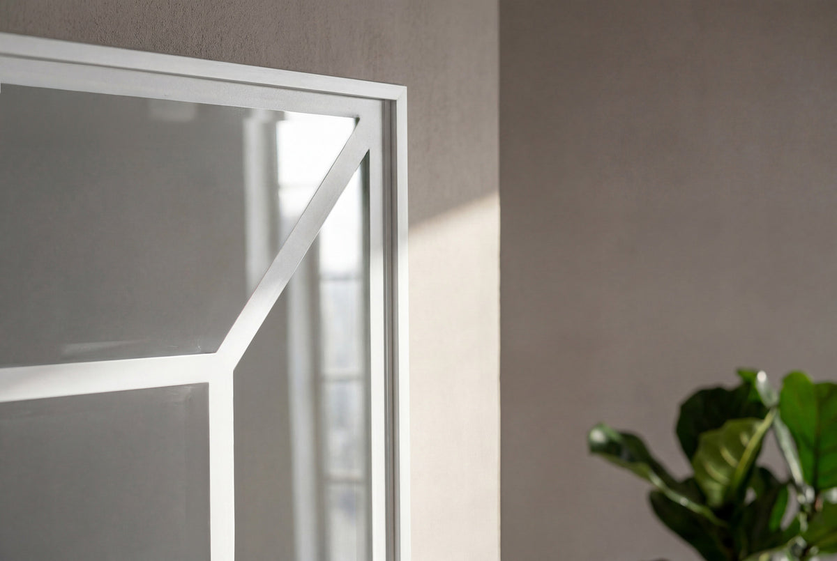 Lojf Grosser Spiegel in Klar präsentiert im Onlineshop von KAQTU Design AG. Spiegel ist von Venture Home