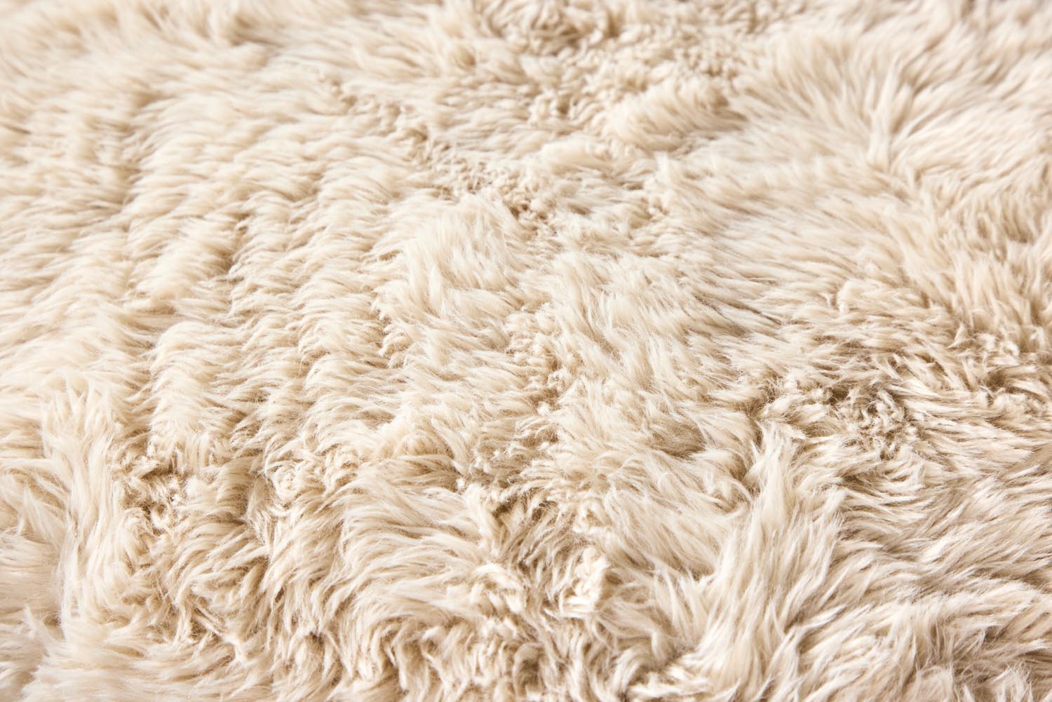 Astru Armlehnstuhl in Beige präsentiert im Onlineshop von KAQTU Design AG. Stuhl mit Armlehne ist von Venture Home