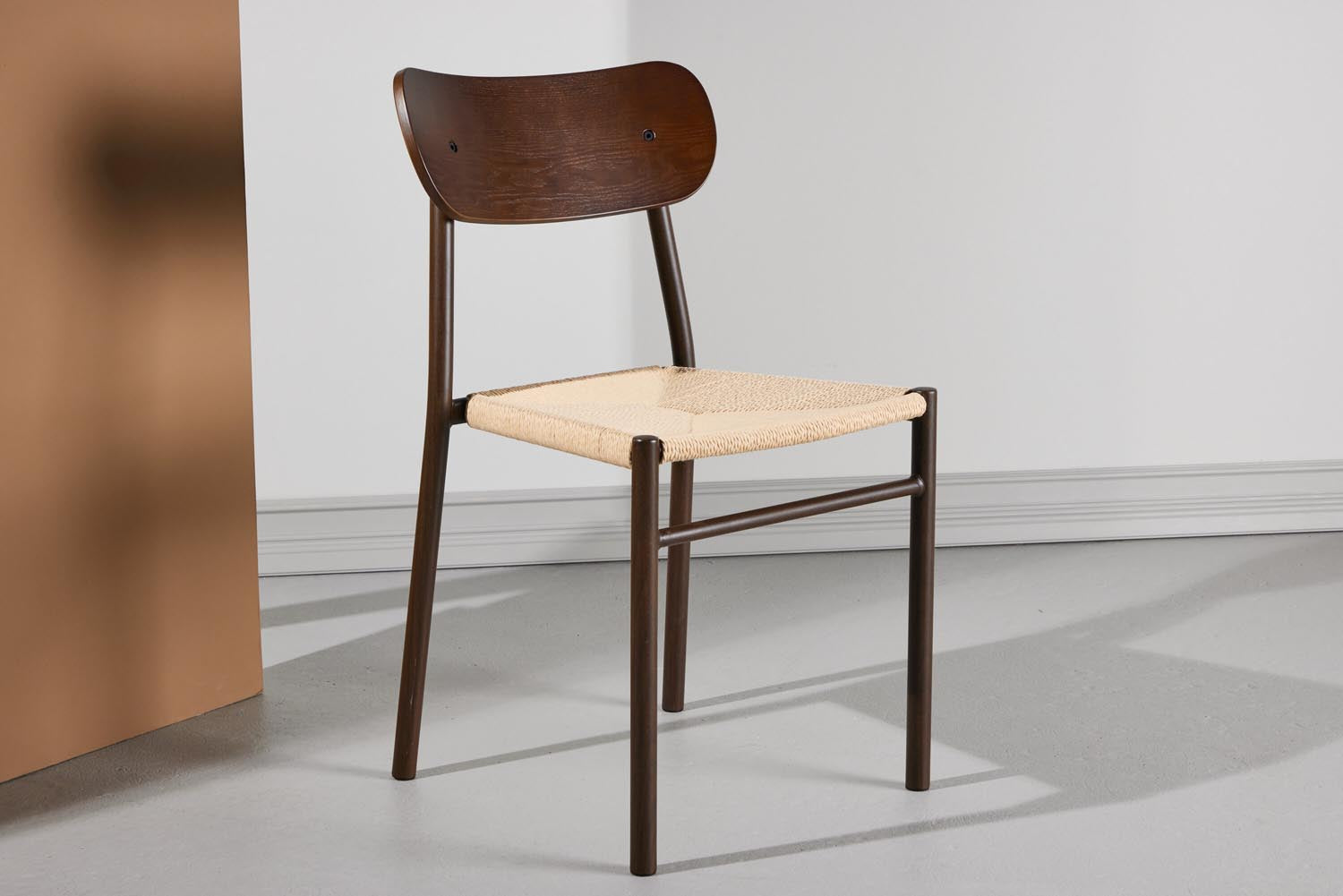 Polly Esszimmerstuhl in Mokka präsentiert im Onlineshop von KAQTU Design AG. Stuhl ist von Venture Home