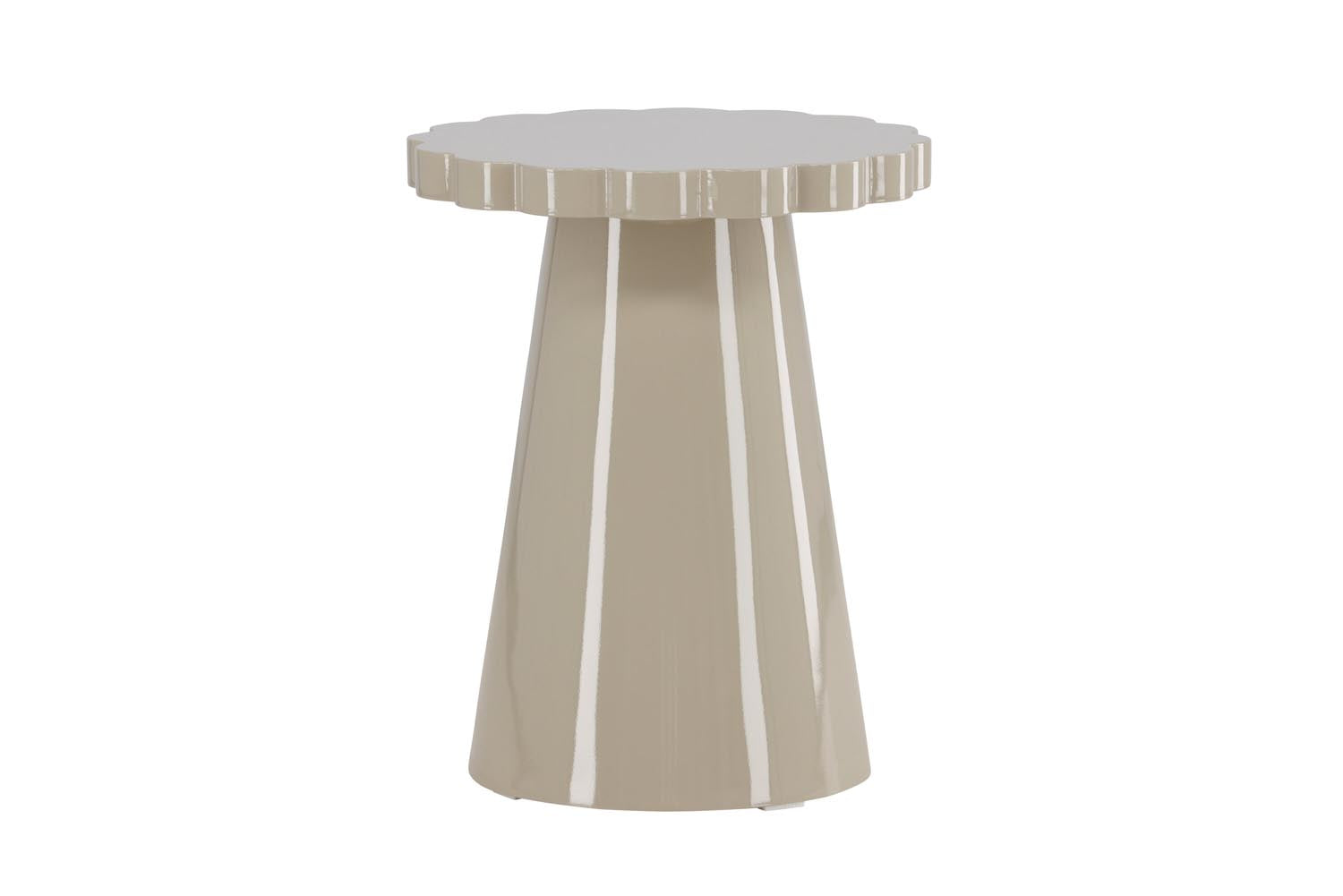 Krull Sofatisch in Beige präsentiert im Onlineshop von KAQTU Design AG. Beistelltisch ist von Venture Home