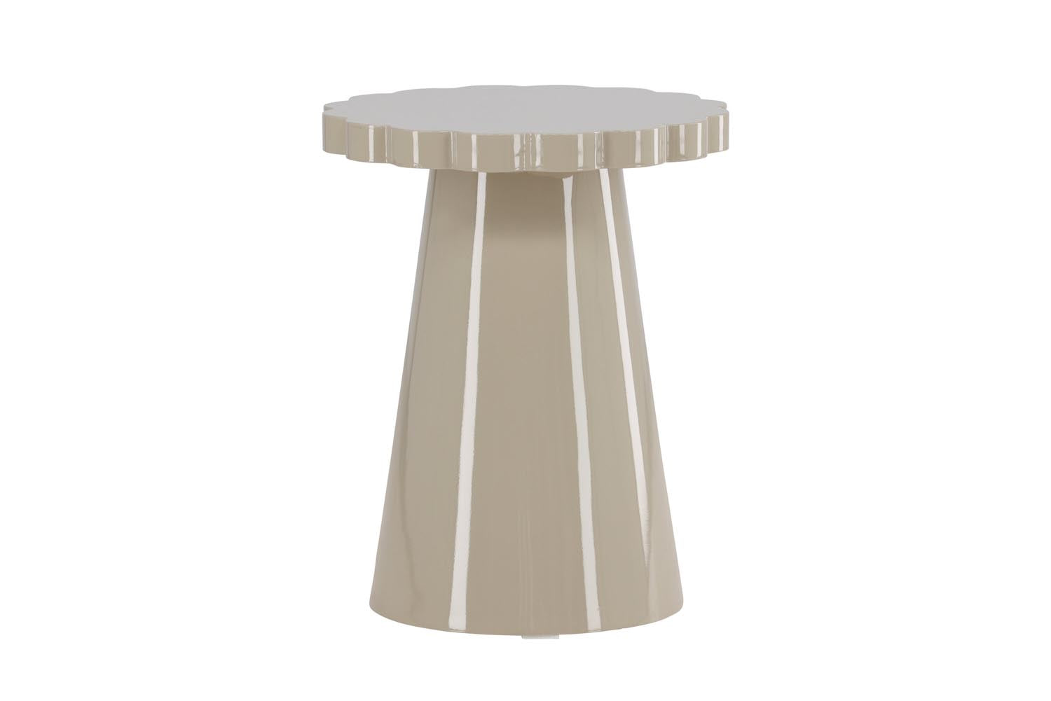 Krull Sofatisch in Beige präsentiert im Onlineshop von KAQTU Design AG. Beistelltisch ist von Venture Home
