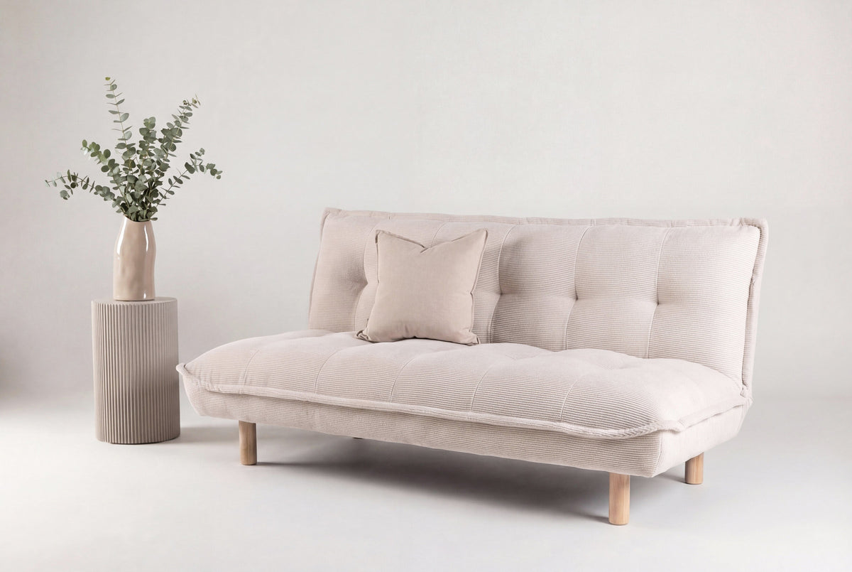 Gertrud 2-Sitzer-Sofa in Beige präsentiert im Onlineshop von KAQTU Design AG. 2er Sofa ist von Venture Home