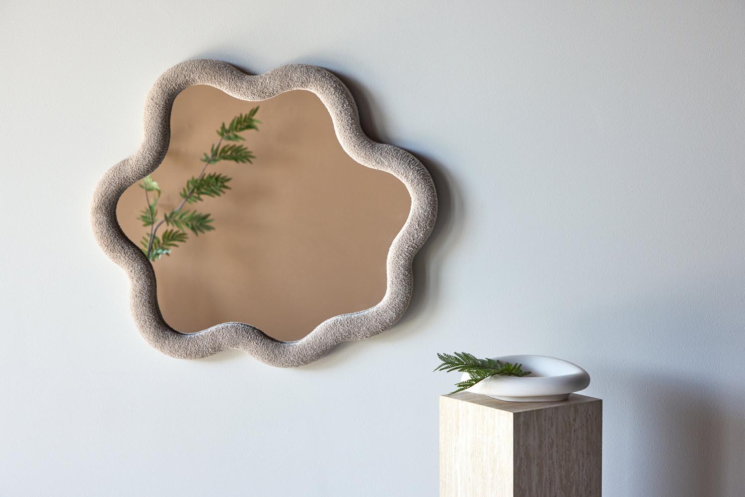 Kungsbacka Spiegel in Klar präsentiert im Onlineshop von KAQTU Design AG. Spiegel ist von Venture Home